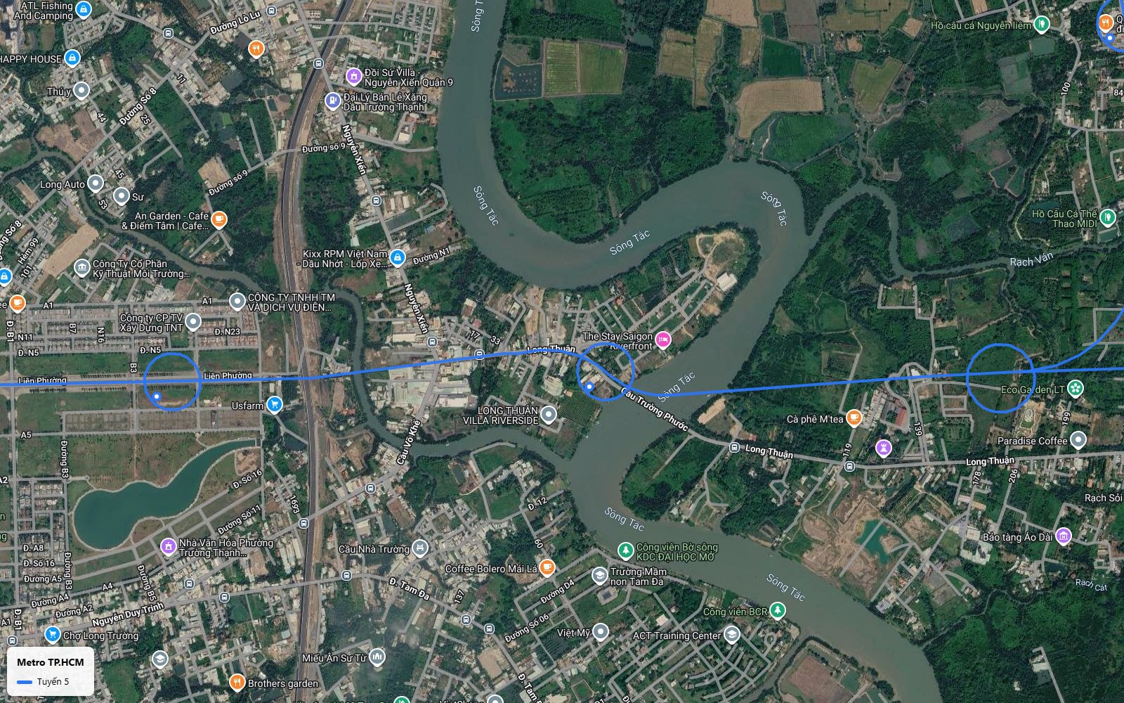 Nhìn từ trên tàu tuyến metro số 5 vượt sông Tắc tại cầu Trường Phước vào trục Long Thuận, Liên Phường