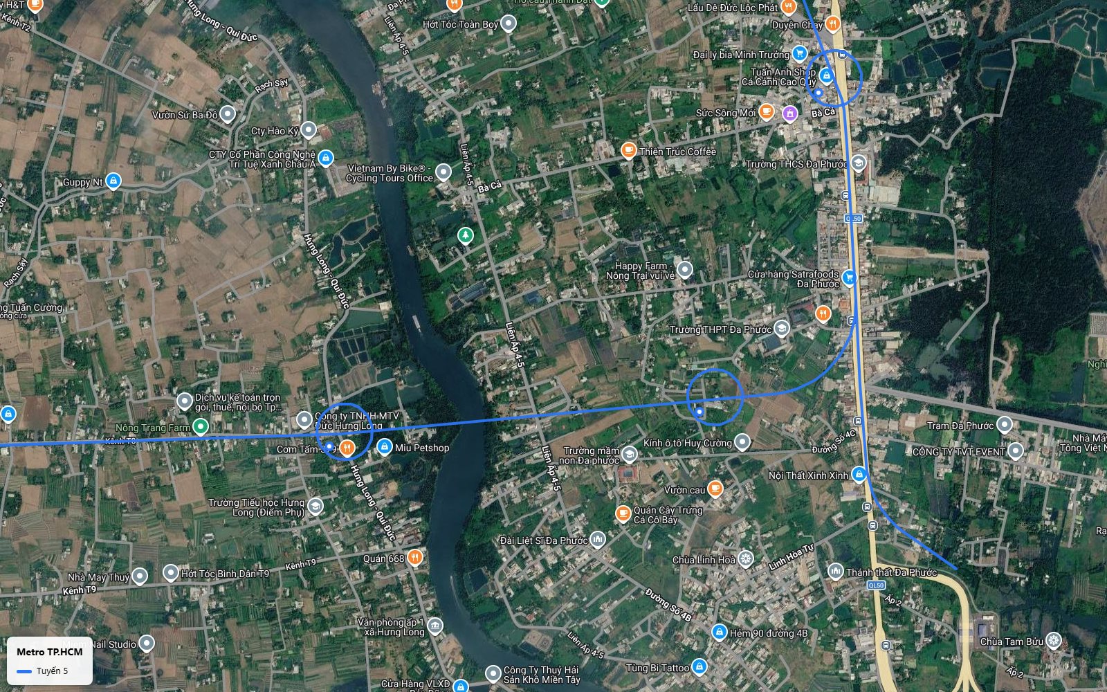Nhìn từ trên tàu tuyến metro số 5 tách khỏi Quốc lộ 50 tại Đa Phước, uốn về Đông Nam qua đường Số 4C