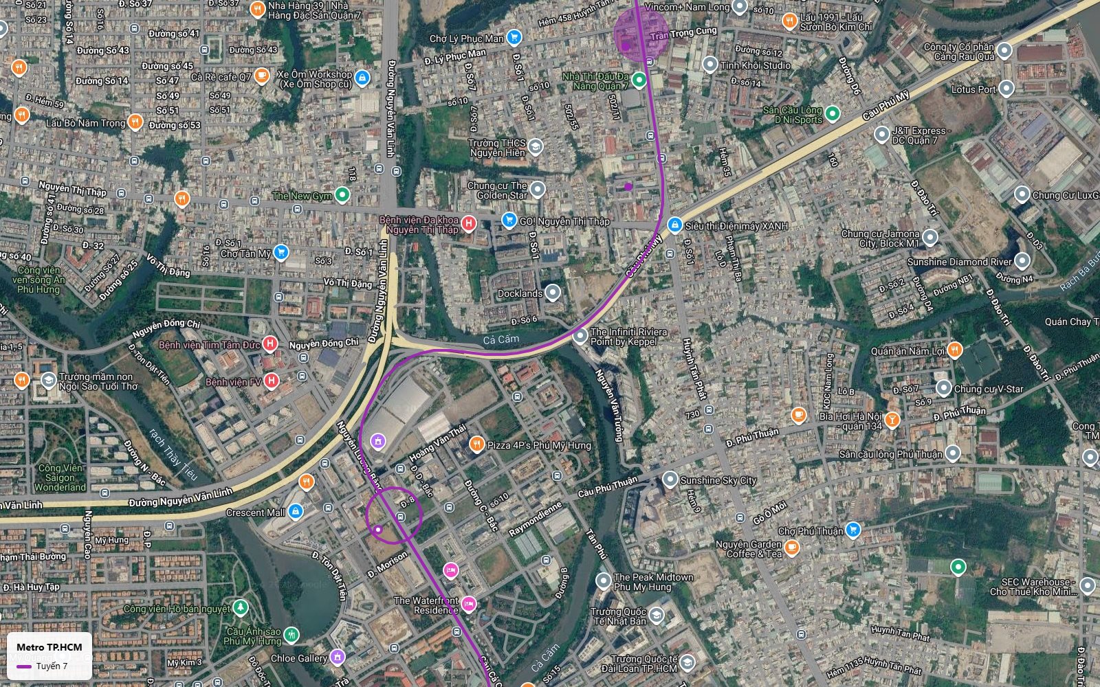 Ảnh vệ tinh tuyến metro số 7 với ga ngầm khu Trần Trọng Cung Quận 7 và đường cong men rạch Cả Cấm về Crescent Mall