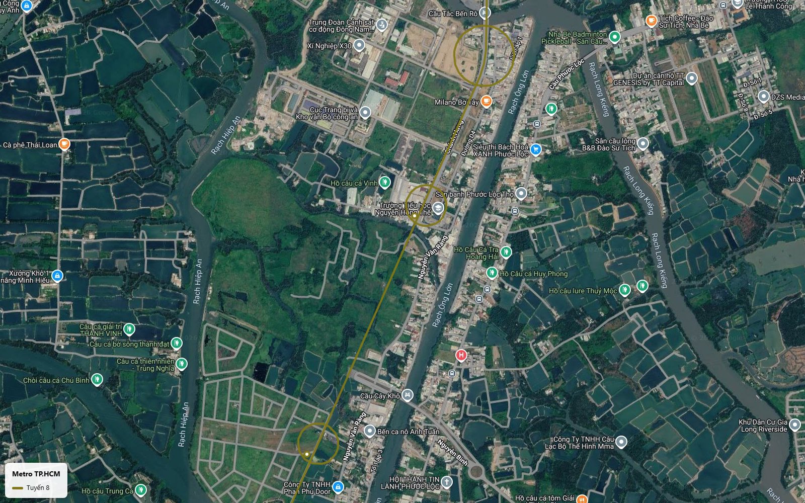 Nhìn từ tàu tuyến metro số 8 xuống rạch Ông Lớn qua xã Phước Lộc huyện Nhà Bè trên đường Nguyễn Văn Ràng