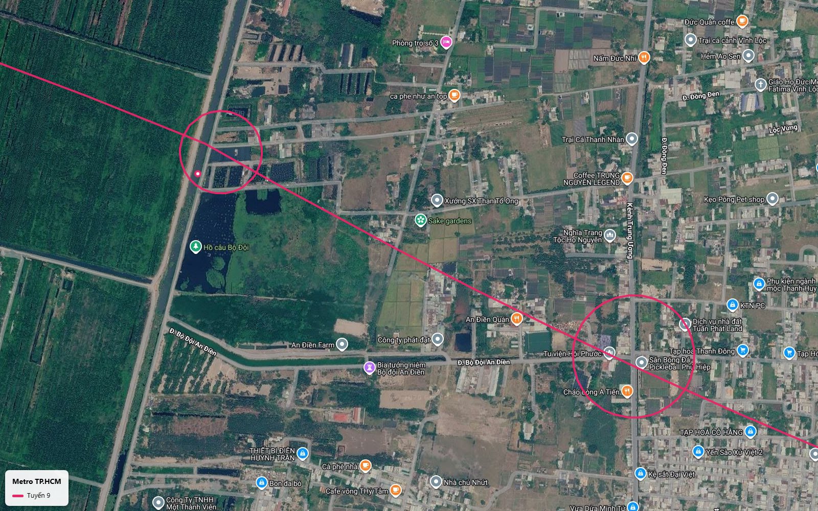 Nhìn từ trên tàu metro số 9 xuống vùng nông nghiệp Vĩnh Lộc A với nhà ga cạnh kênh gần hồ câu Bộ Đội
